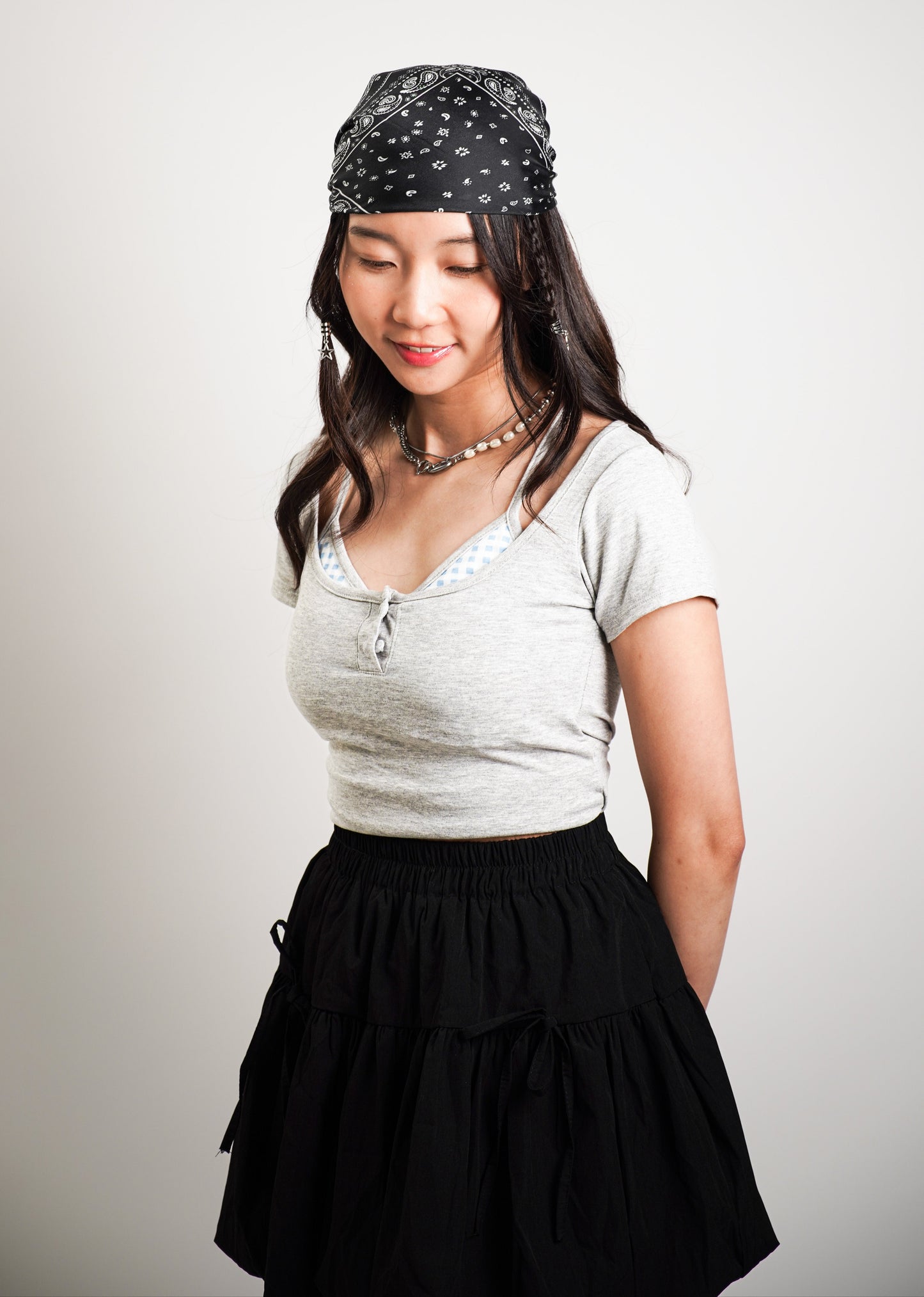 Fake Two-Piece Scoop Neck Tee with Inner Vest